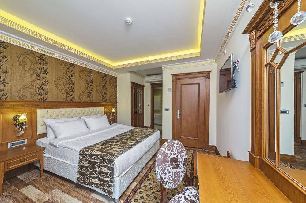 Lausos Palace Hotel