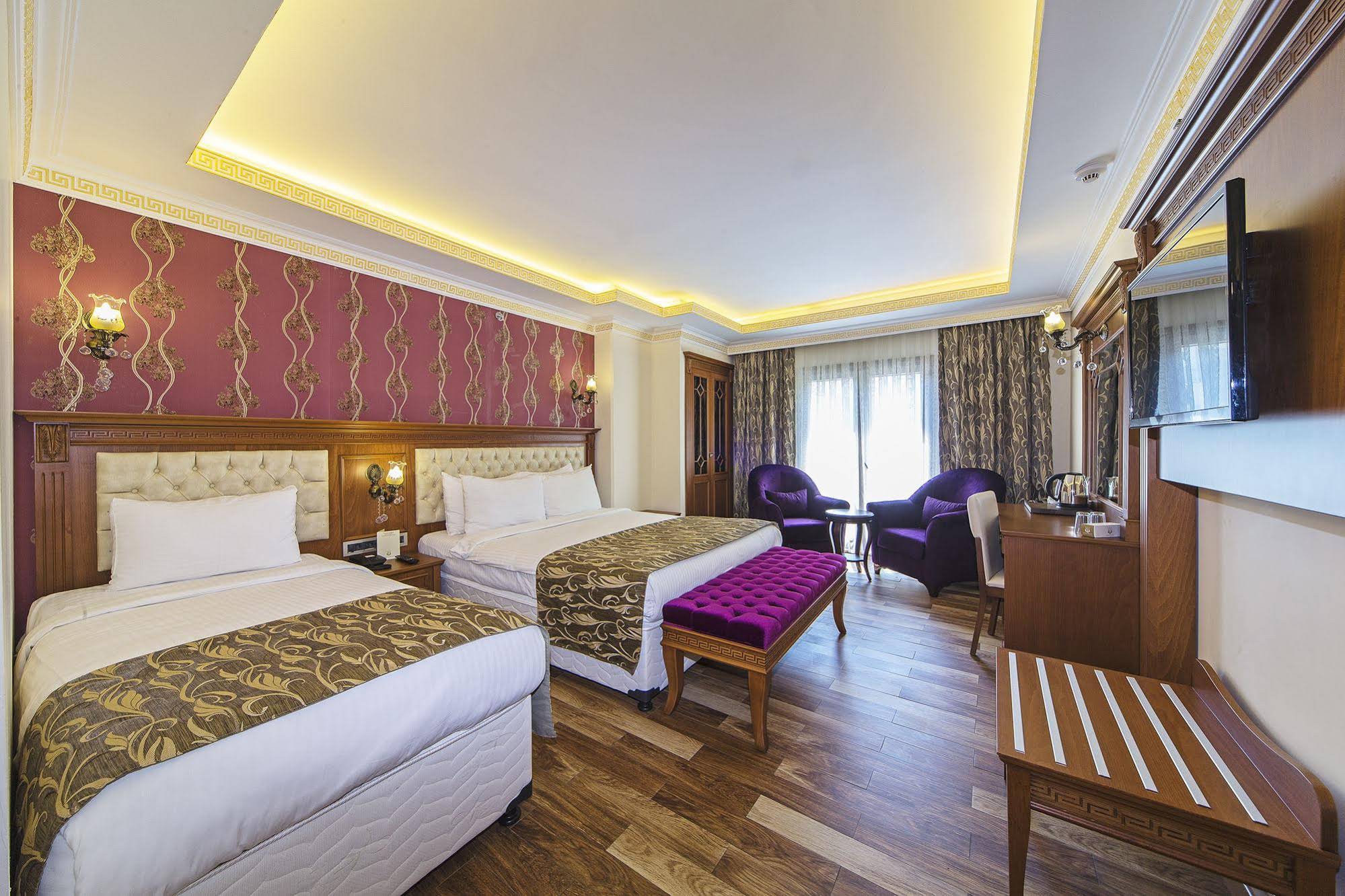 Lausos Palace Hotel