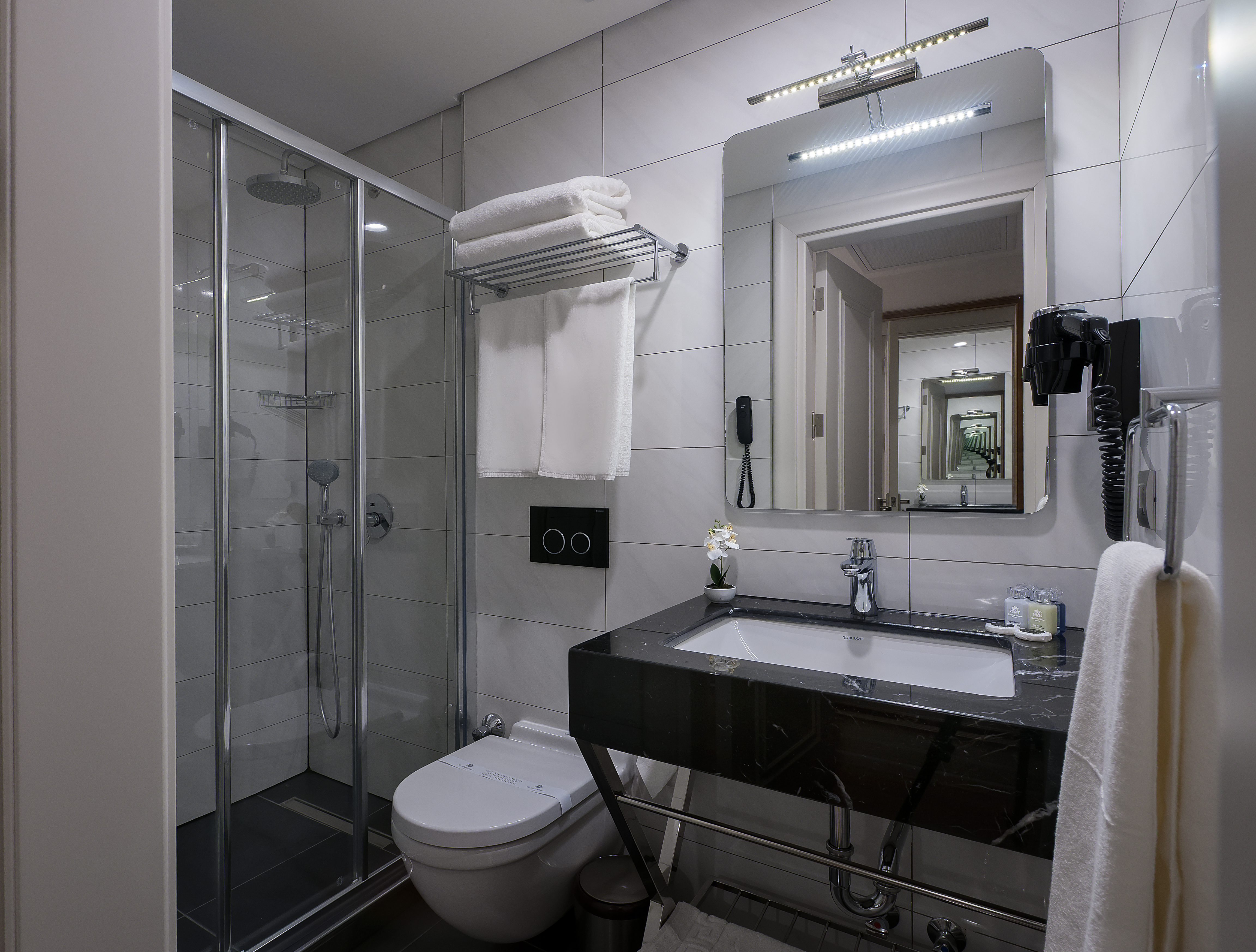 Le Petit Palace Hotel