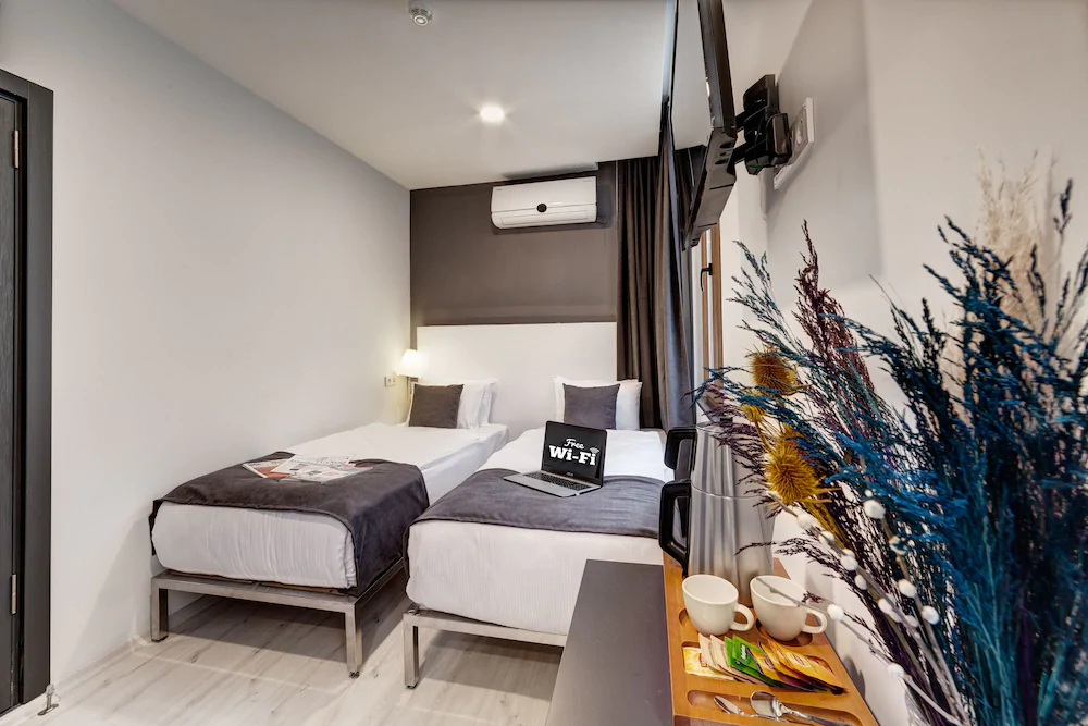 Lime Garden Hotel