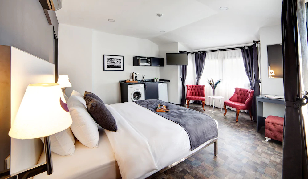 Lime Garden Hotel