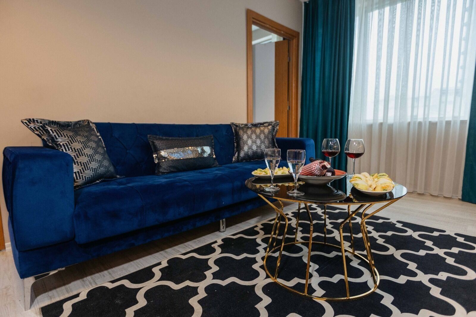 Lina Suit Hotel