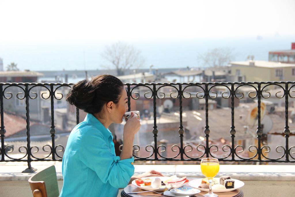 Nova City Hotel