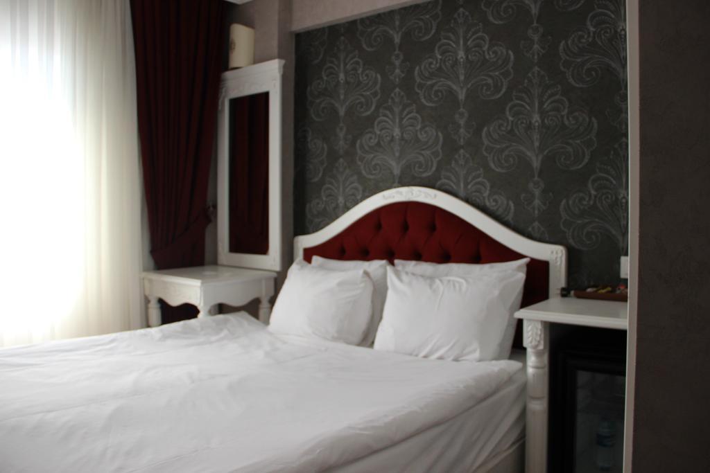 Nova City Hotel