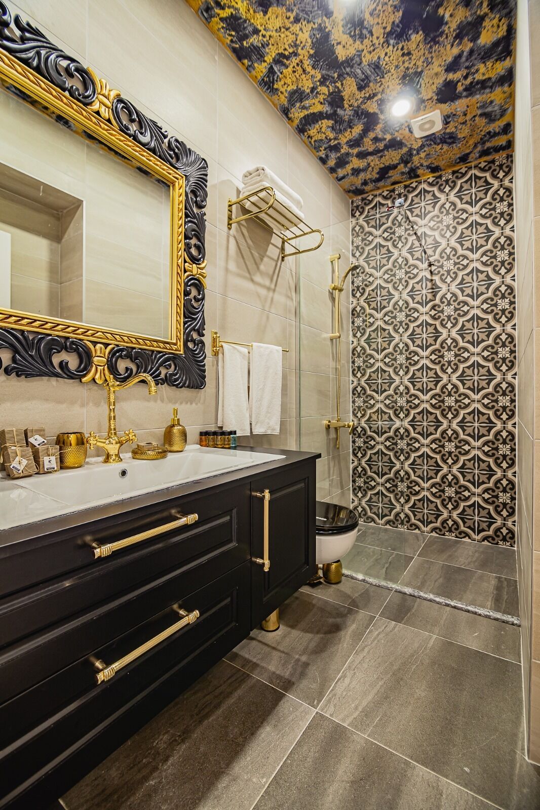 Lord Morgan & Exclusive Design Nisantasi