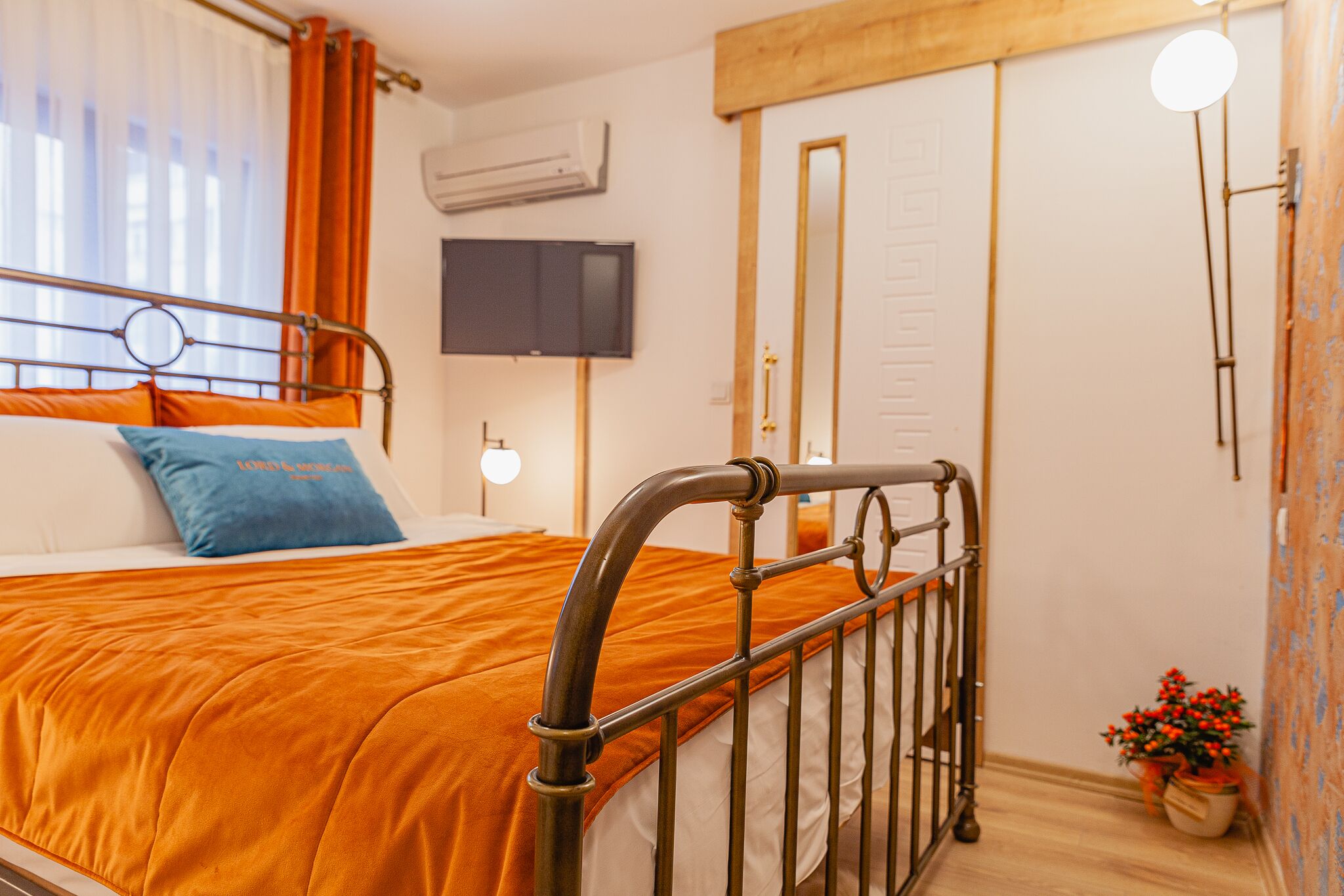 Lord Morgan & Exclusive Design Nisantasi