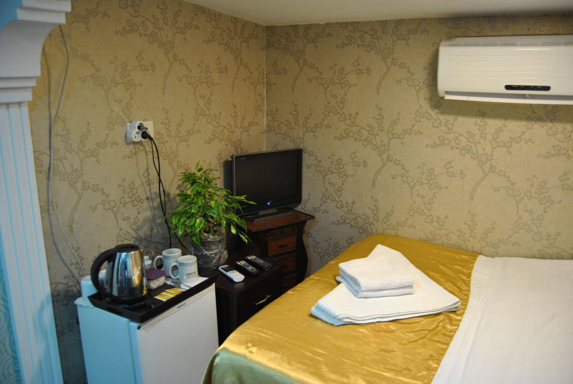 Lotus Hotel Istanbul