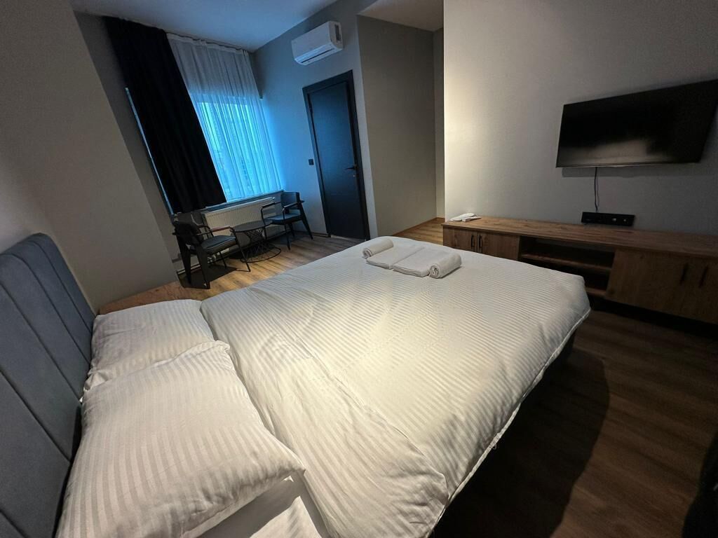 Lucca Suites Hotel