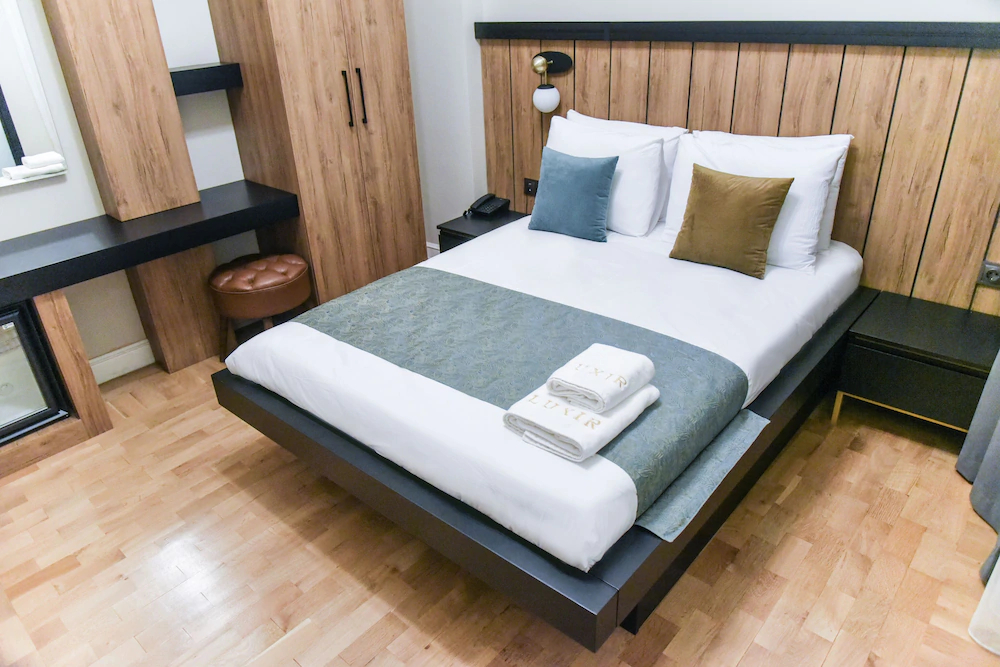 Luxir Hotel
