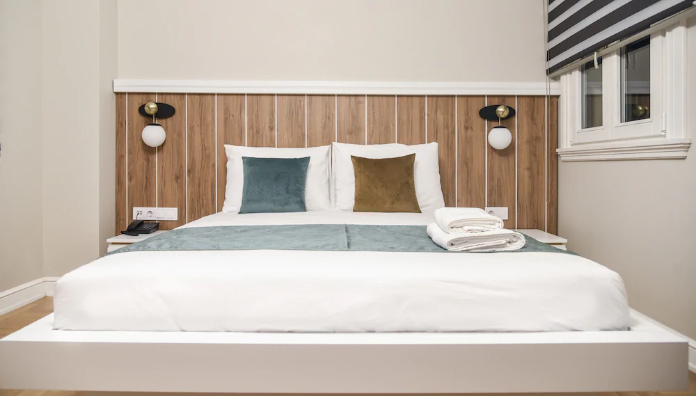 Luxir Hotel