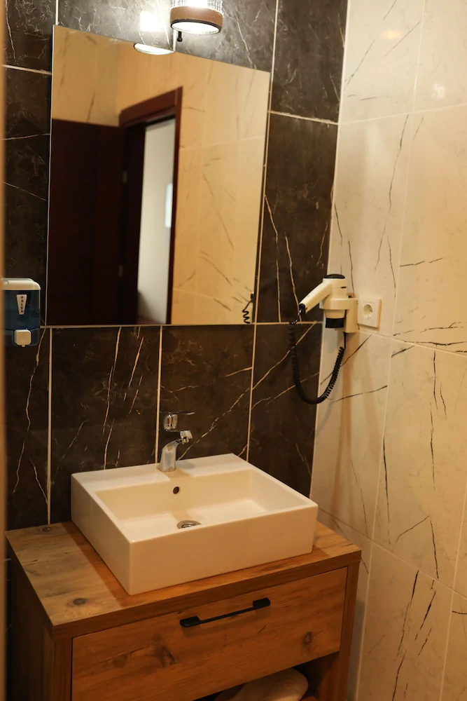 Marina Park Hotel