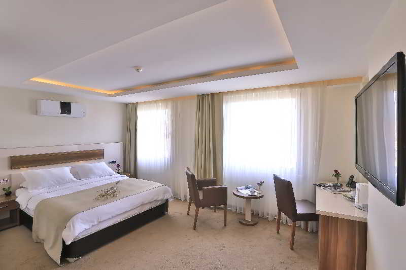 Malta Bosphorus Hotel & Suites