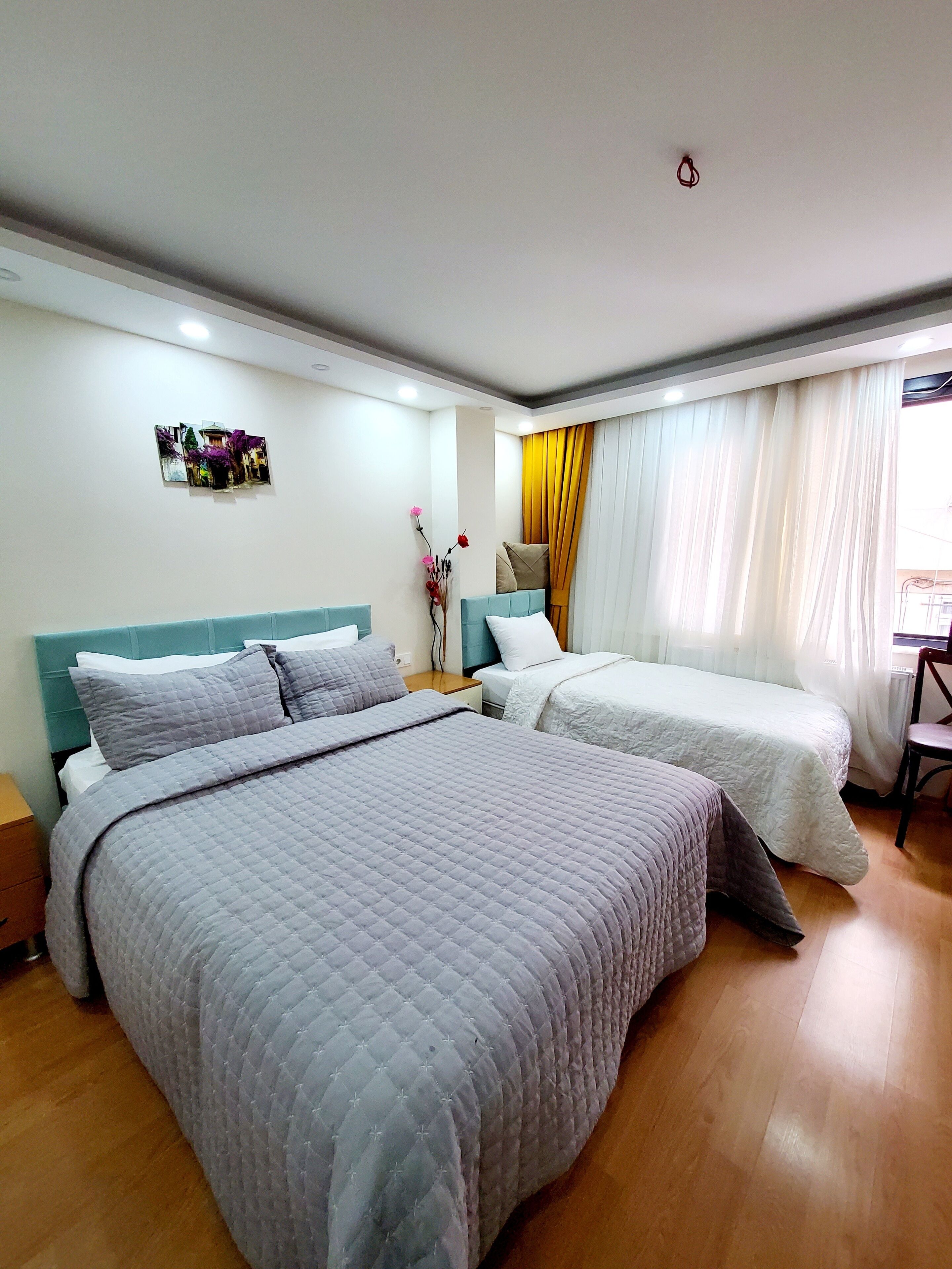 Maniz Studio Apart