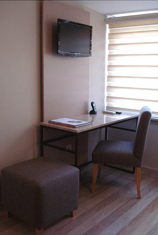 Maproom Boutique Hotel