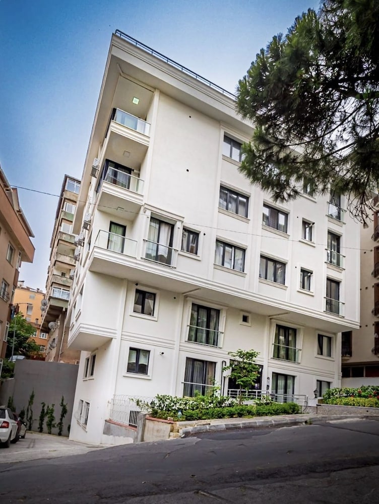 Mas Suites Apartments