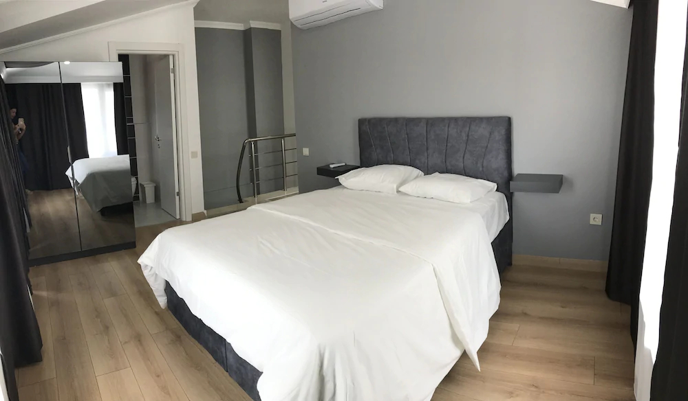 Mas Suites Apartments