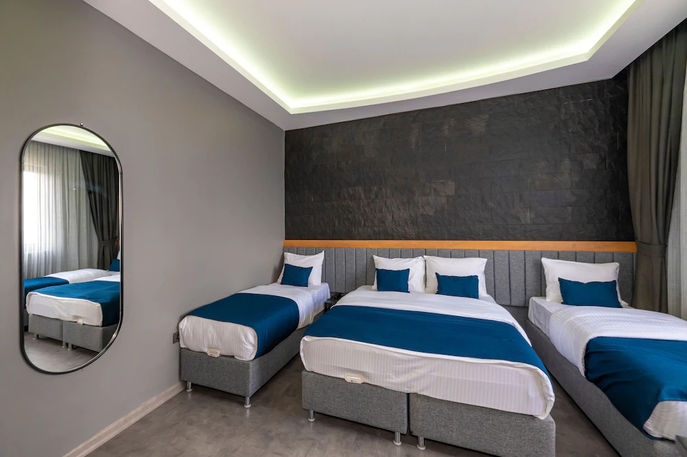 Melanj Airport Hotel