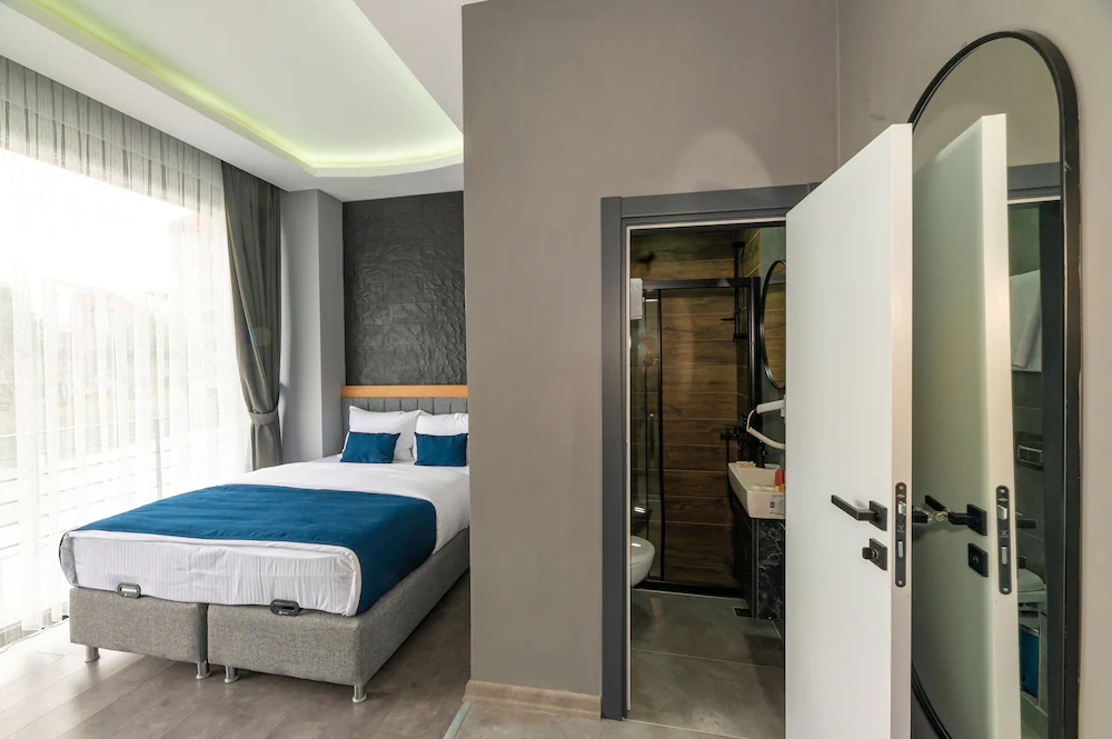 Melanj Airport Hotel