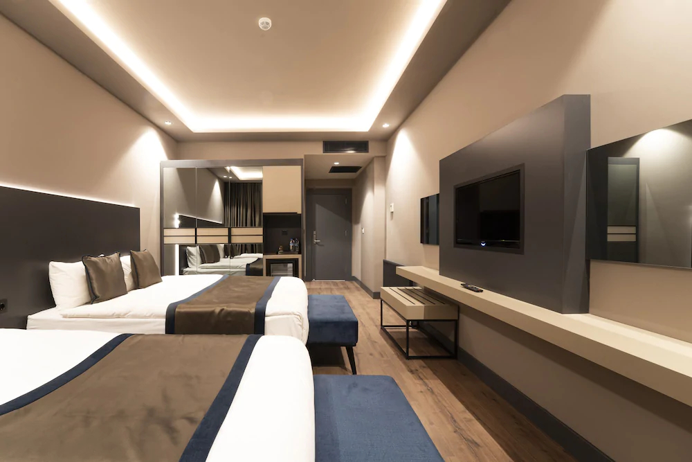 Best Western Premier Hidden Hills Hotel