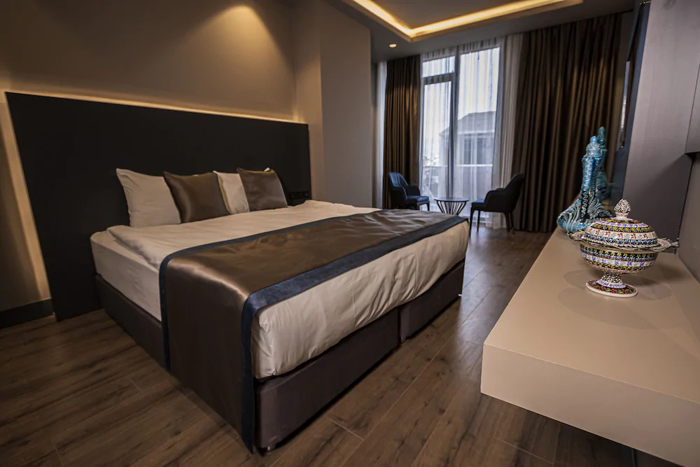 Best Western Premier Hidden Hills Hotel