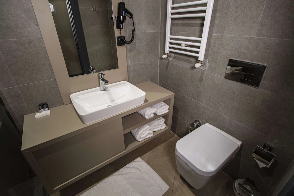 Best Western Premier Hidden Hills Hotel