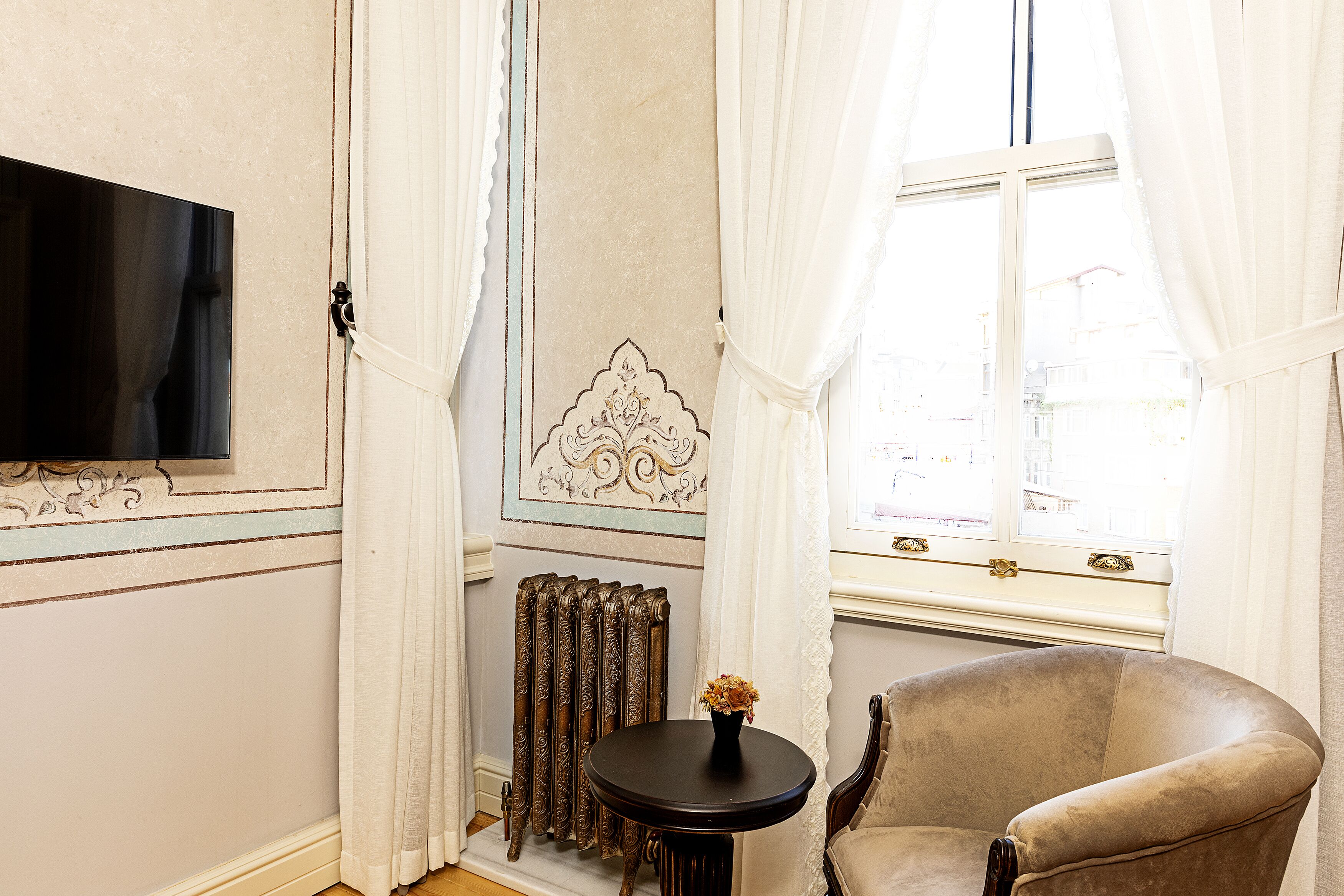 Meroddi Barnathan Hotel