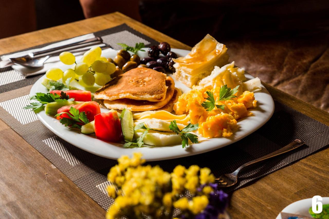 Meroddi Galata Mansion