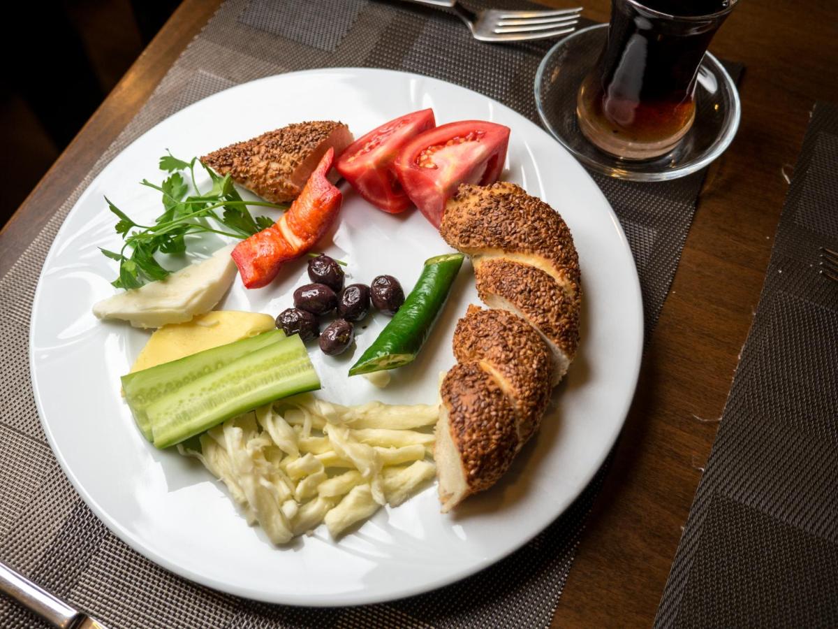 Meroddi Galata Mansion