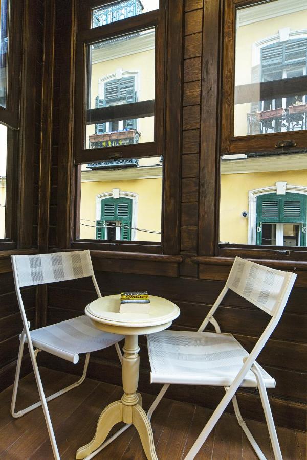 Meroddi Galata Mansion