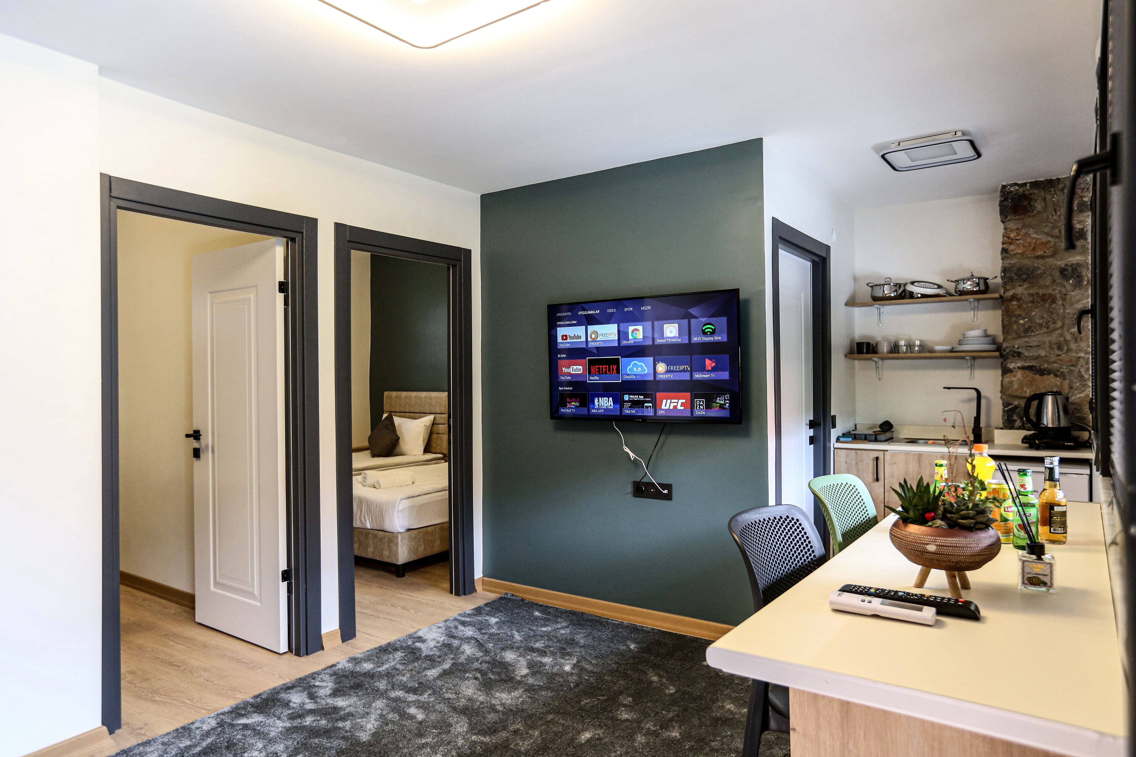Mia Mia Suites