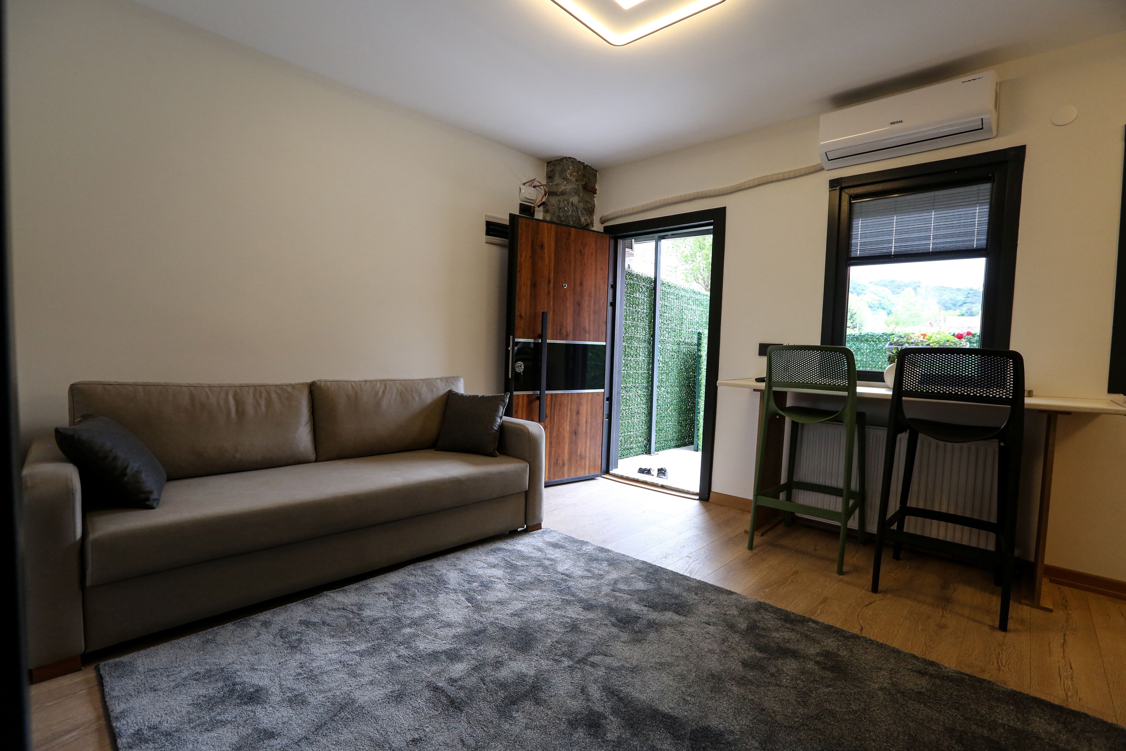 Mia Mia Suites