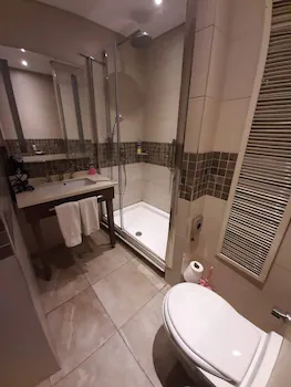 Mira Otel