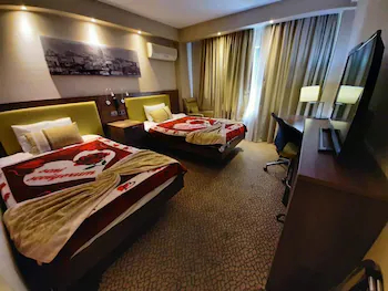 Mira Otel