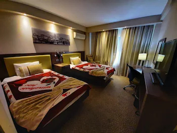 Mira Otel
