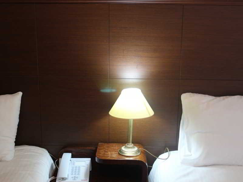 Mono Suites