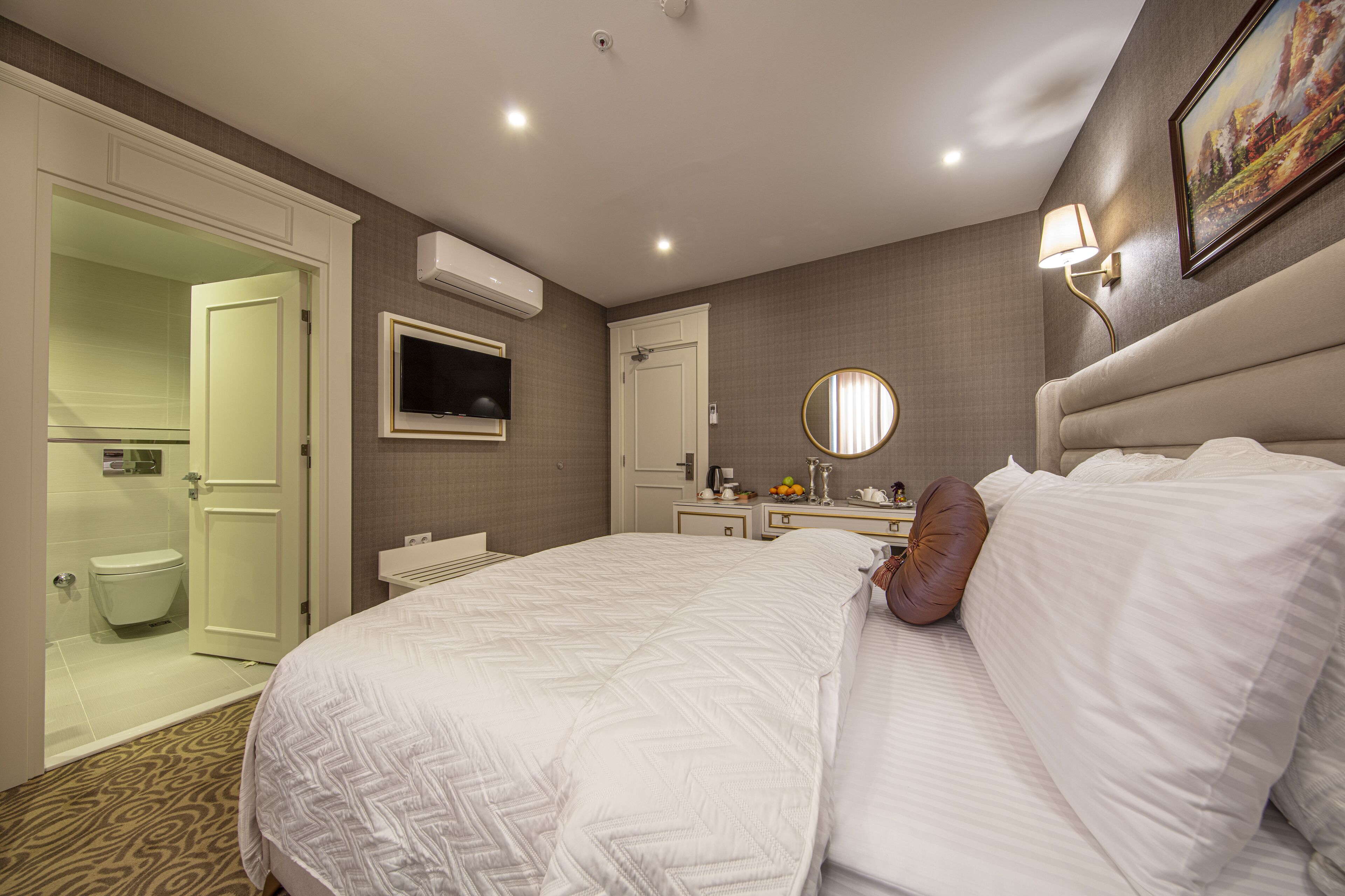 Mr Beyaz Butik Hotel