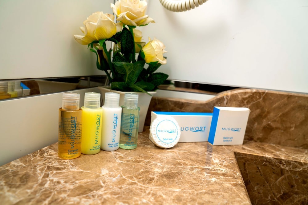 Mugwort Hotel & Spa