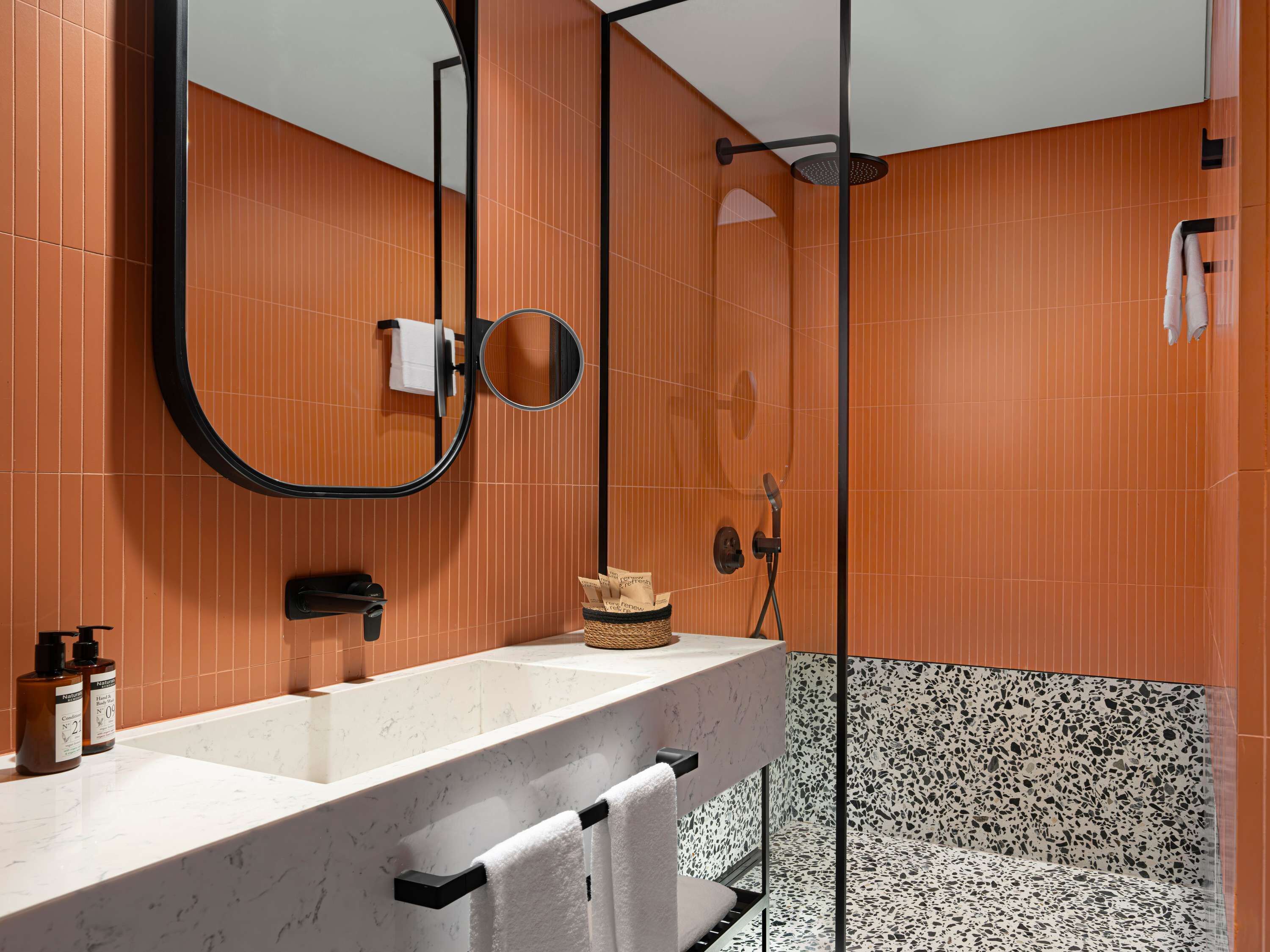 Mövenpick Hotel Istanbul Marmara Sea