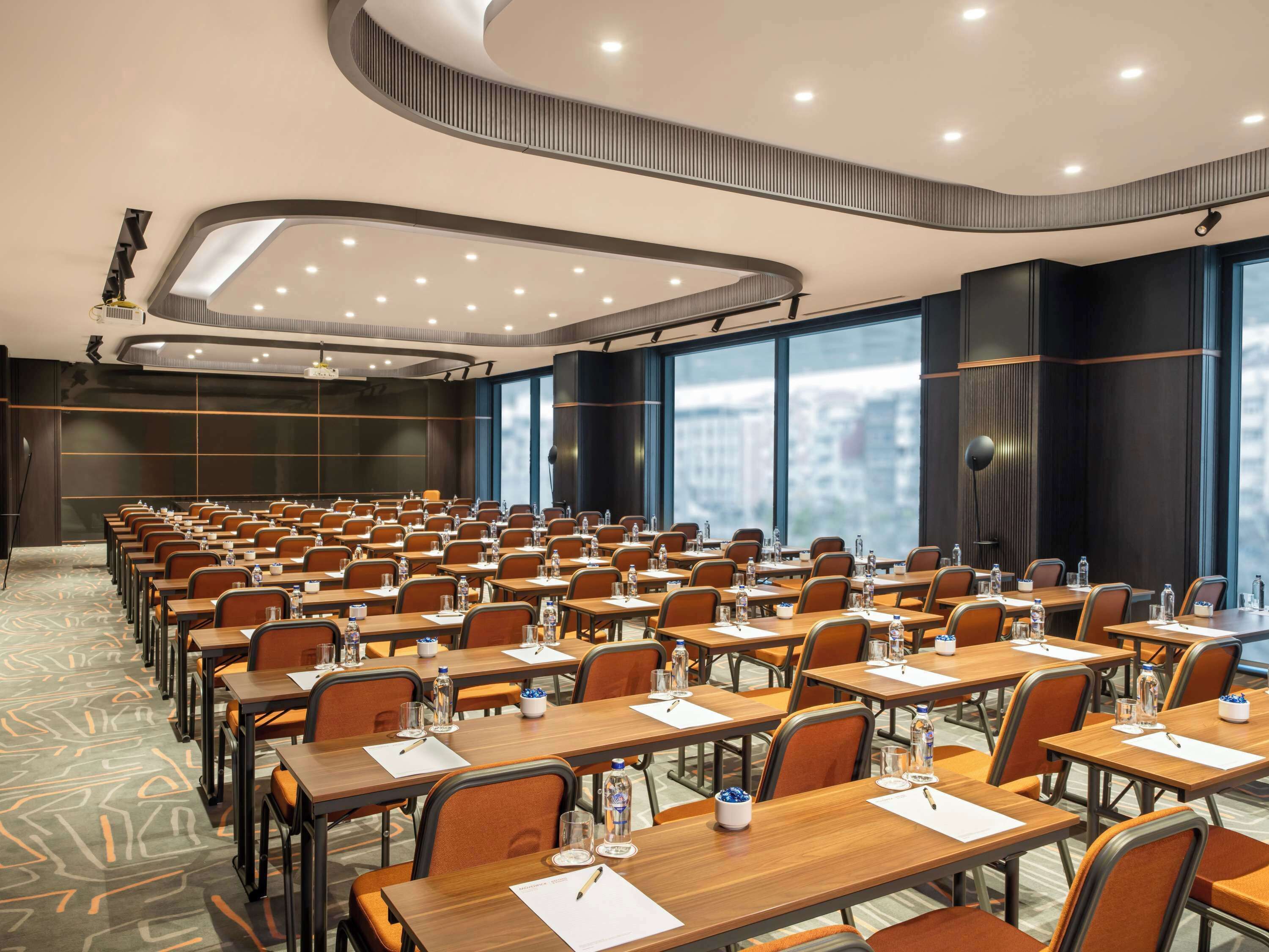 Mövenpick Hotel Istanbul Marmara Sea