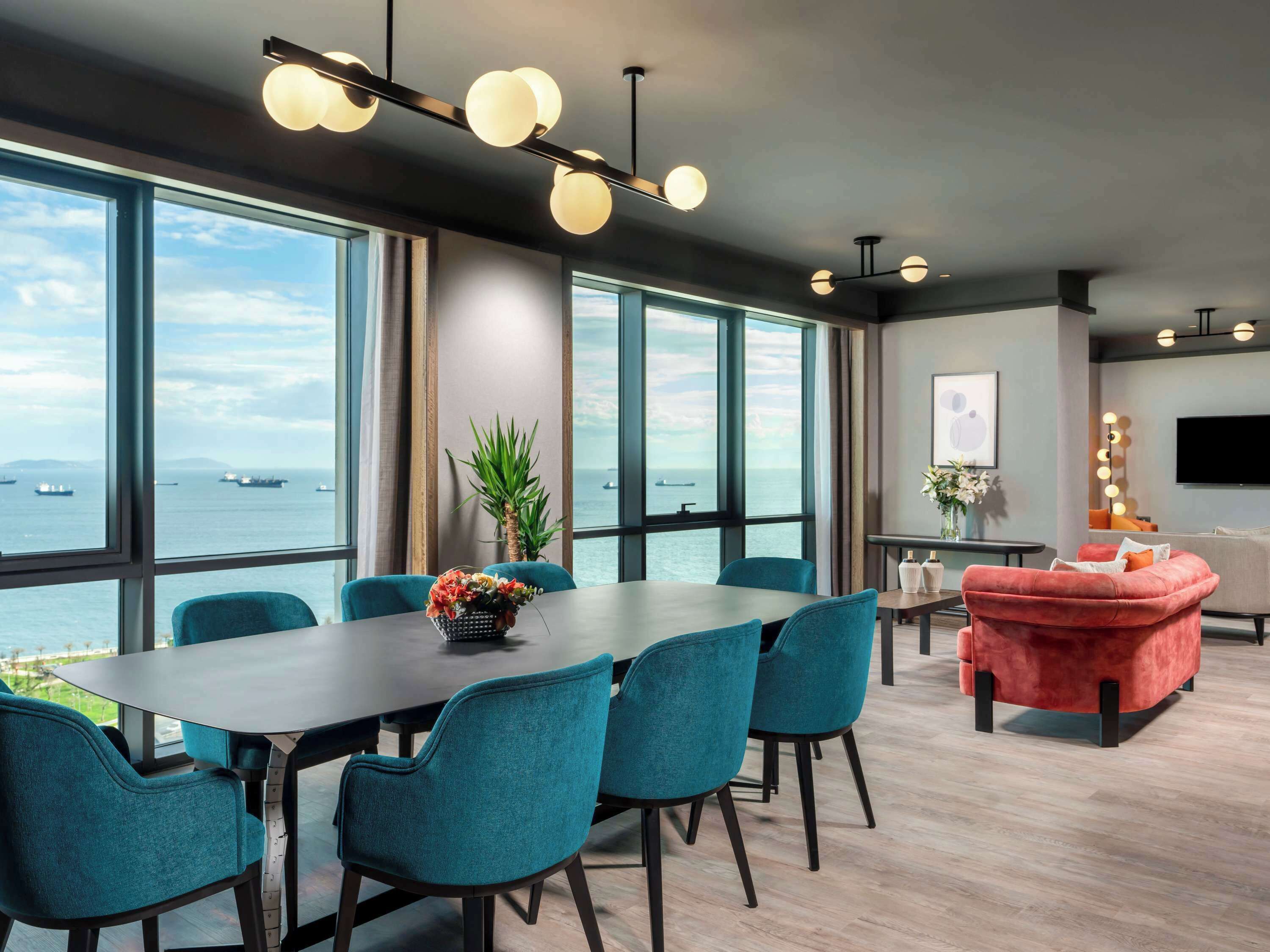 Mövenpick Hotel Istanbul Marmara Sea