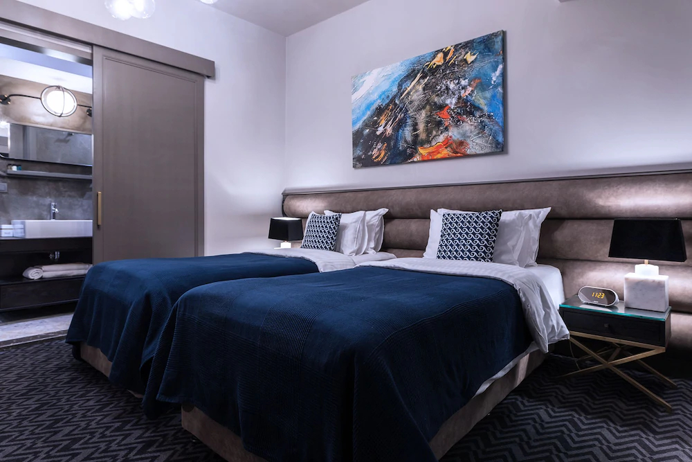 Nabu Hotel