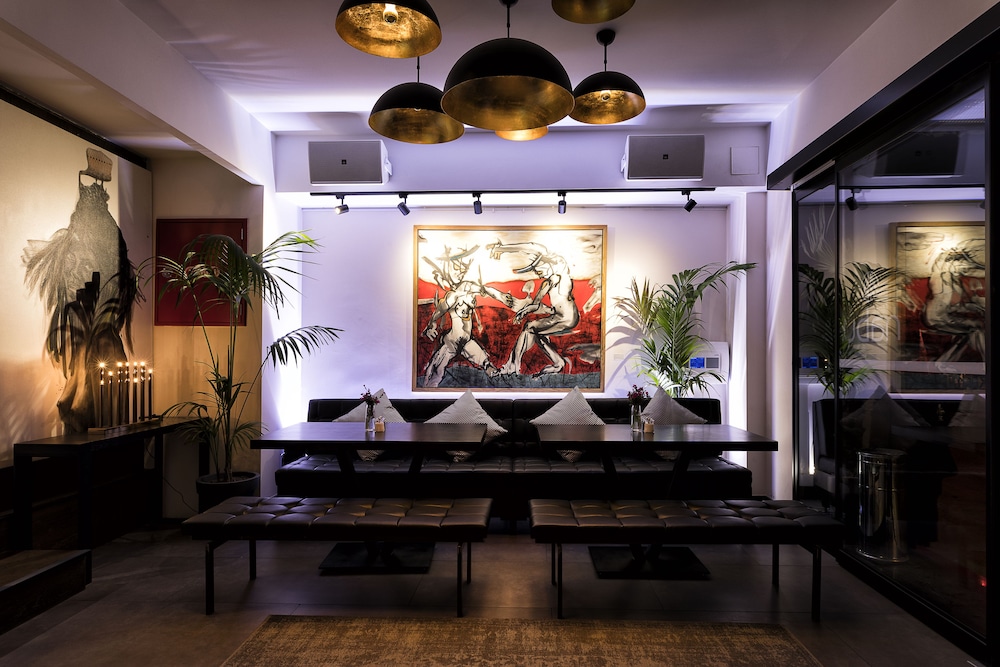 Nabu Hotel