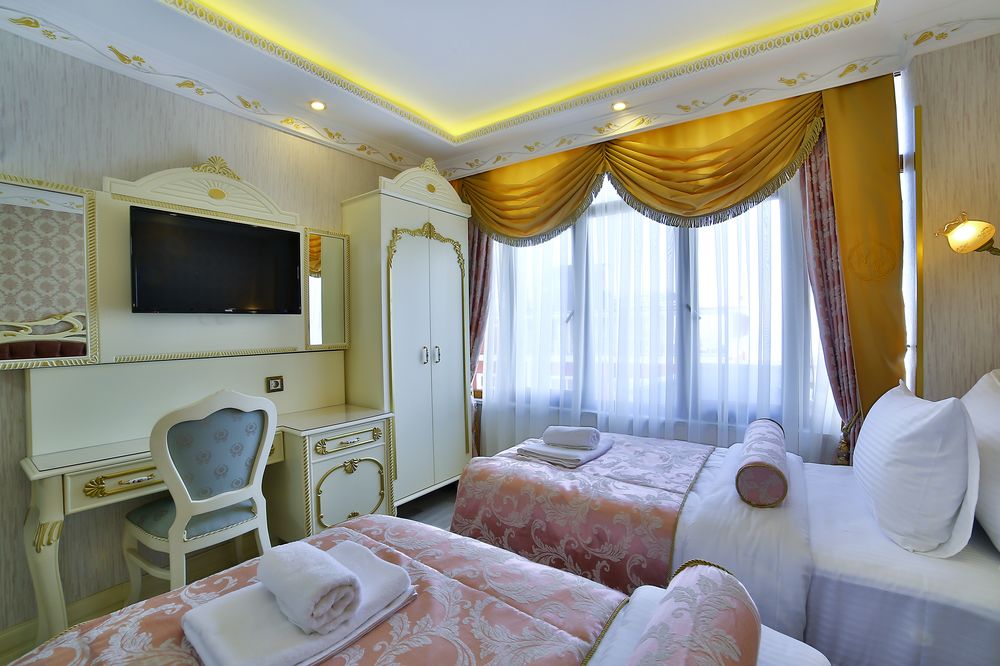 Nayla Palace