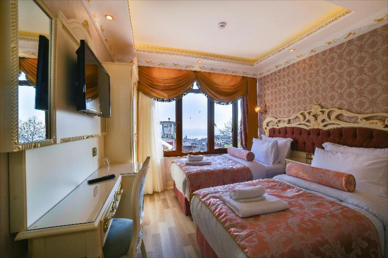 Nayla Palace