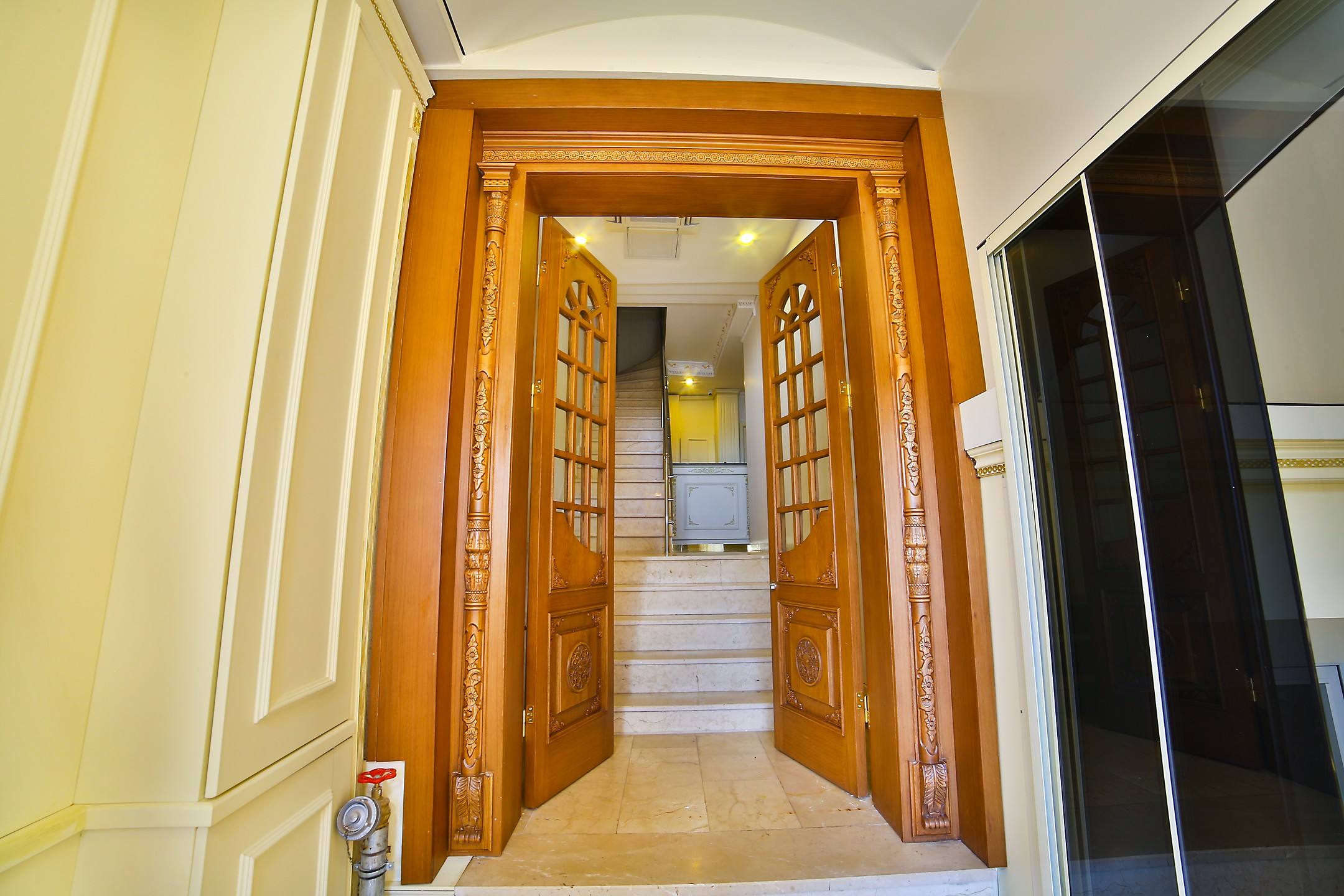 Nayla Palace