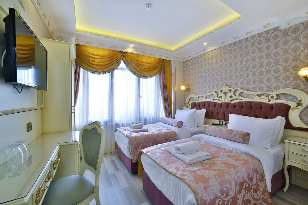 Nayla Palace