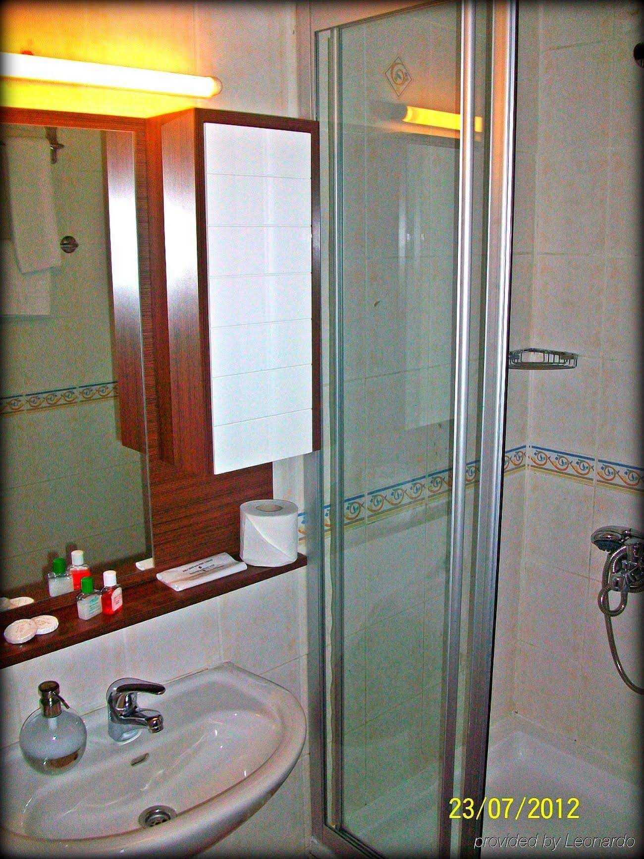 Naz Wooden House Inn