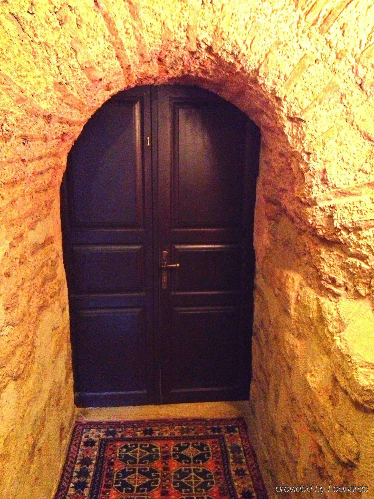 Naz Wooden House Inn