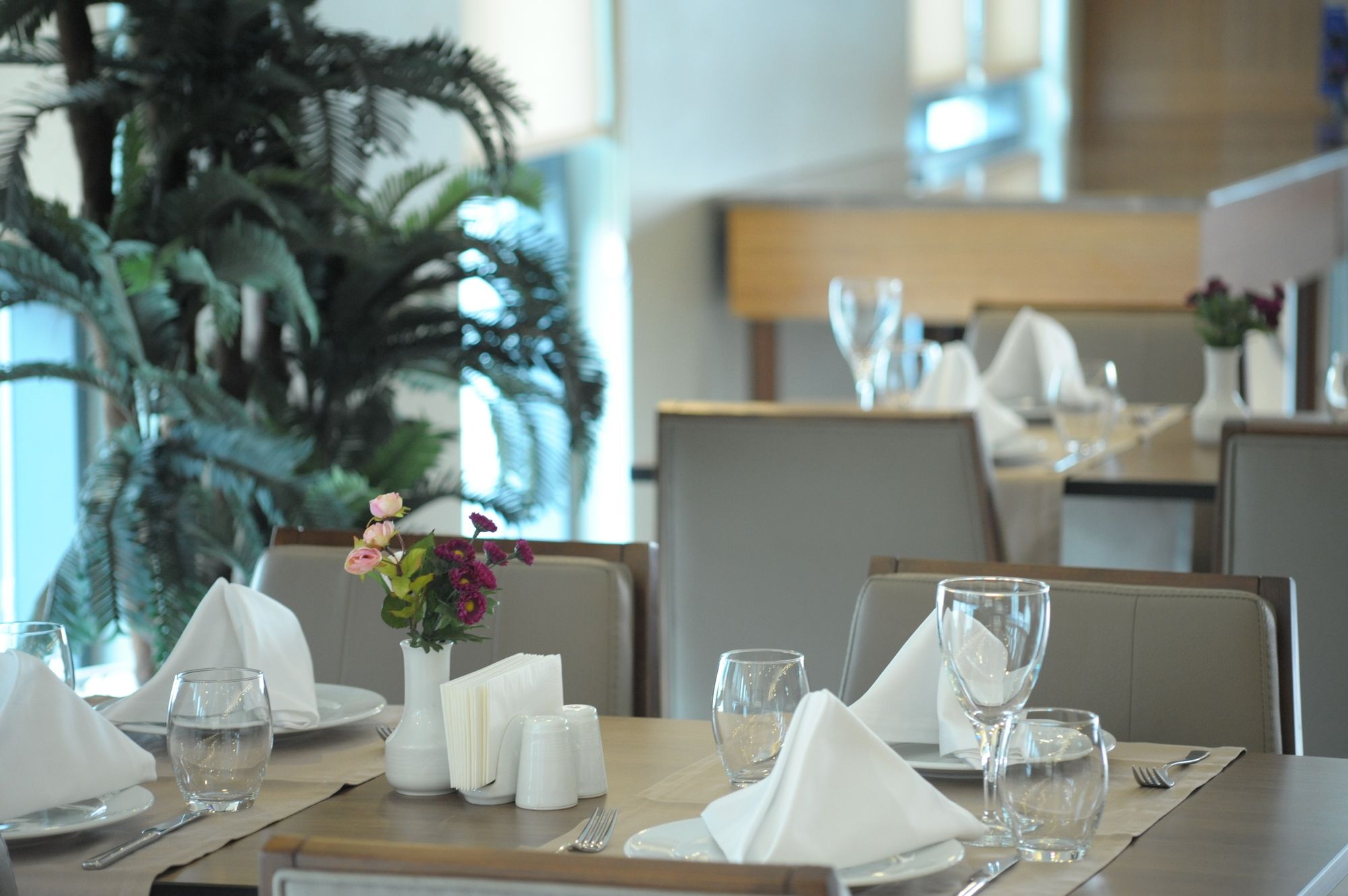 Nearport Hotel