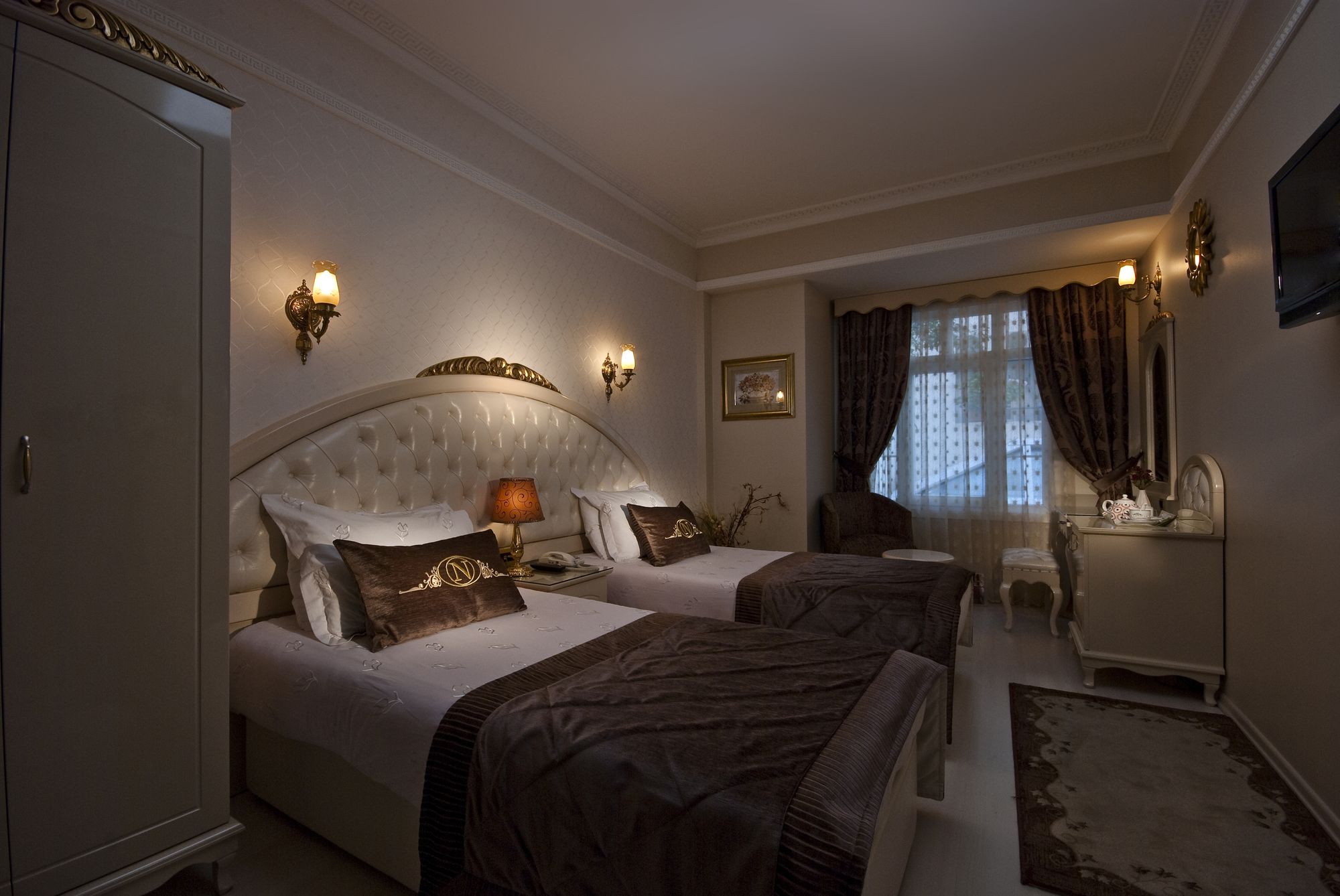 Nena Istanbul